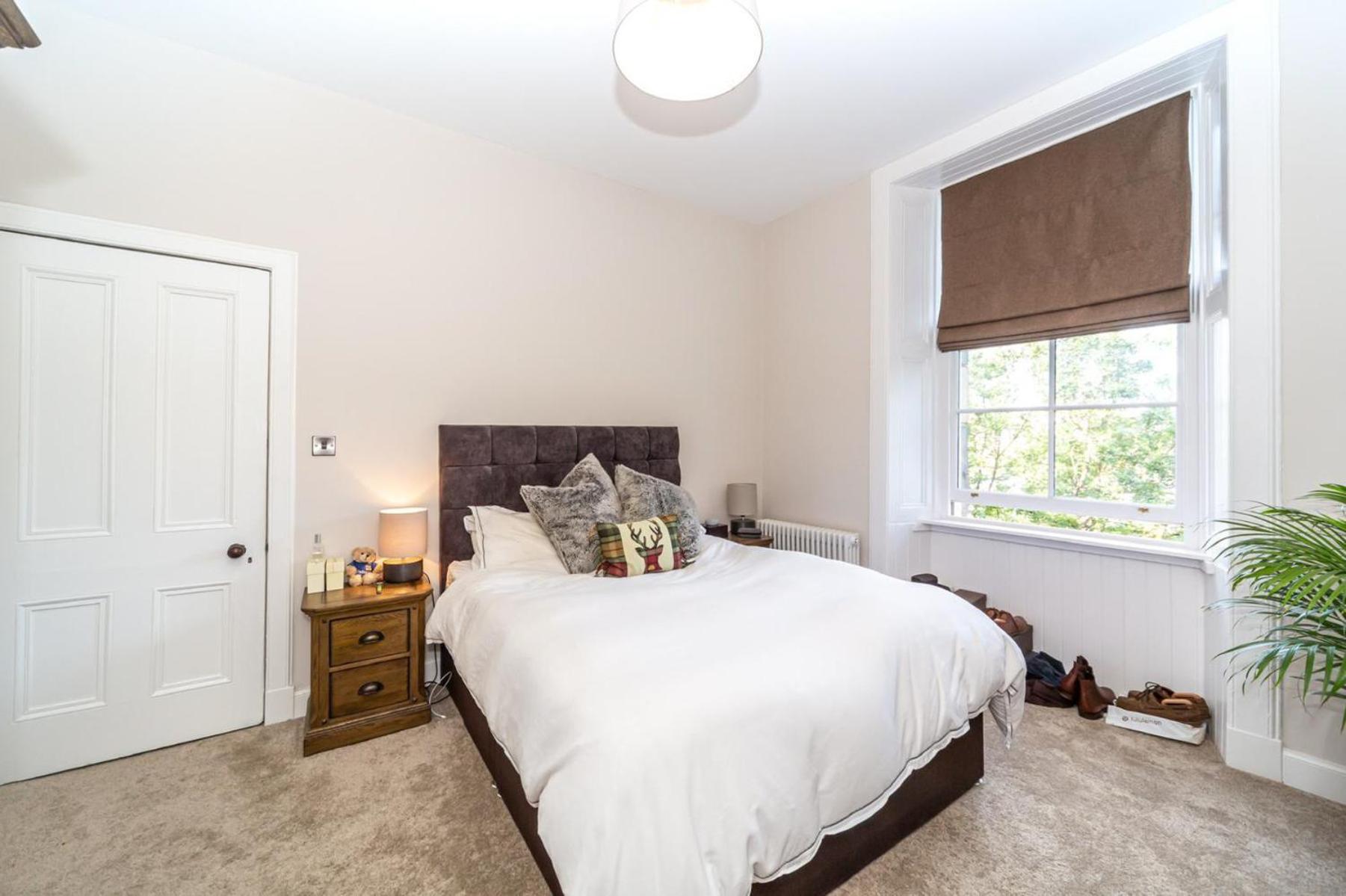 Montgomery Large 2 Bedroom Flat - 5 Mins Walk To Centre * Edimburgo